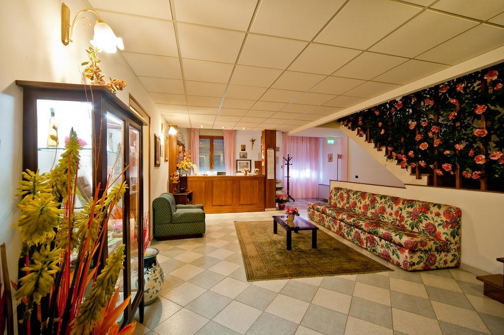 Hotel Il Quadrifoglio カーシャ エクステリア 写真