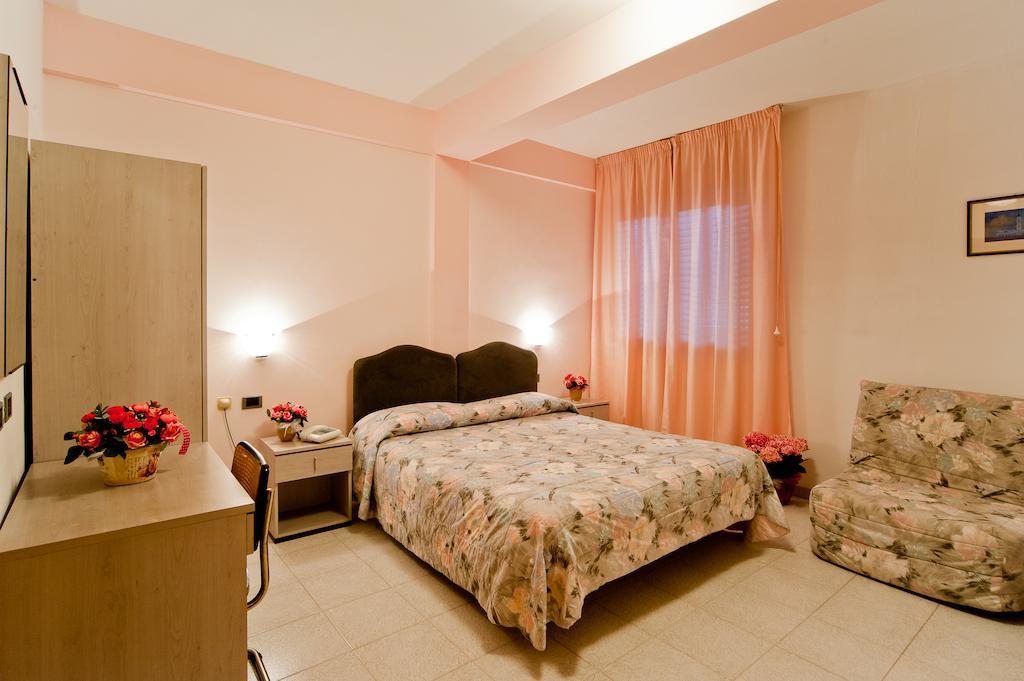 Hotel Il Quadrifoglio カーシャ 部屋 写真