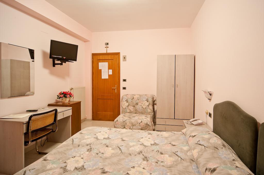 Hotel Il Quadrifoglio カーシャ 部屋 写真